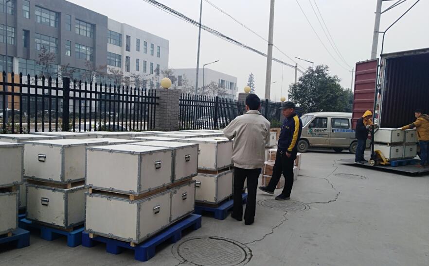 西馳有源電力濾波器發(fā)貨現場