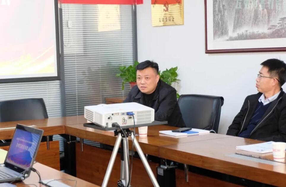 西馳電氣攜手老電工，戰(zhàn)略合作，共謀發(fā)展！(圖5)